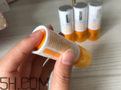 倩碧維C修復(fù)安瓶用在哪一步？能美白嗎？
