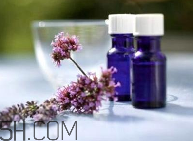 紫藥水可以擦舌頭嗎？紫藥水可以擦臉上嗎？