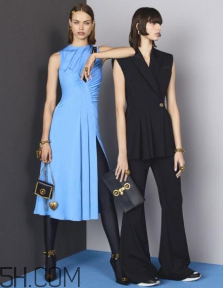 versace2018早秋服裝系列好看嗎_有哪些款式？