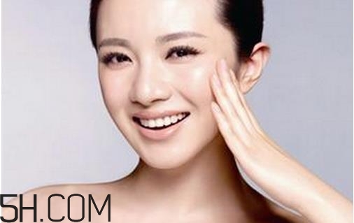 決定女人衰老的因素有哪些？女人易衰老的部位有哪些？