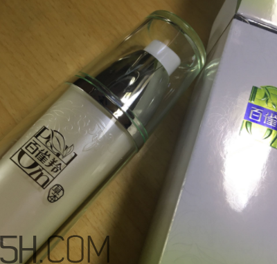 百雀羚亮膚水是清潔水嗎？適合油皮嗎？