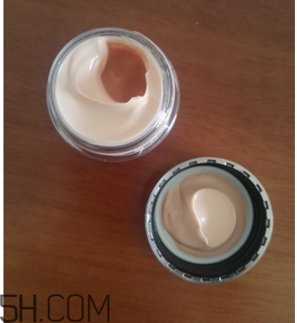 Olay素顏眼霜能遮瑕嗎？適合晚上用嗎？