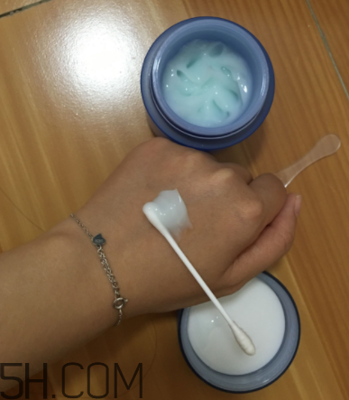 蘭芝睡眠面膜敷多長時間最好？使用心得