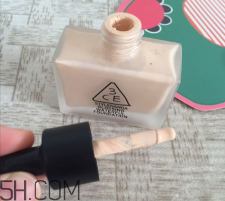 3ce超水潤(rùn)粉底液好用嗎？3ce粉底液和遮瑕液使用感