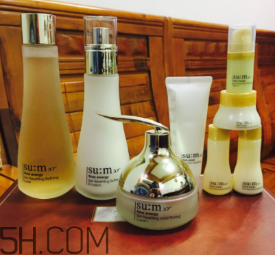 SUM37時(shí)光肌底套盒有什么？適合什么膚質(zhì)？