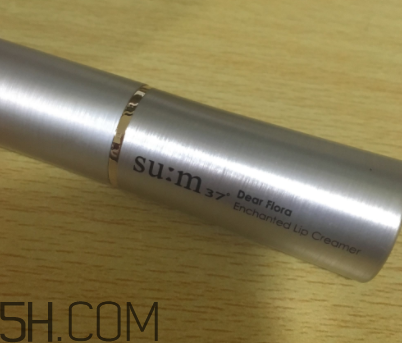 sum37悅色口紅沾杯嗎？持妝效果怎么樣？