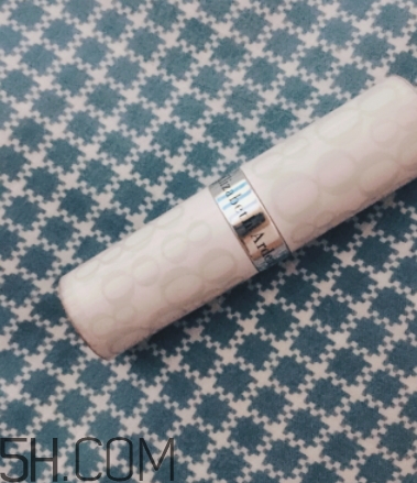 雅頓和蘭芝哪個(gè)好？伊麗莎白雅頓和蘭芝哪個(gè)檔次高