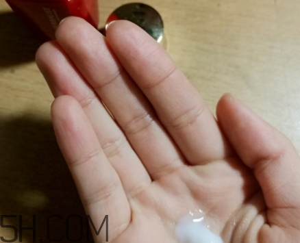 avenir艾文莉是什么牌子？高絲艾文莉和雪肌精哪個好？