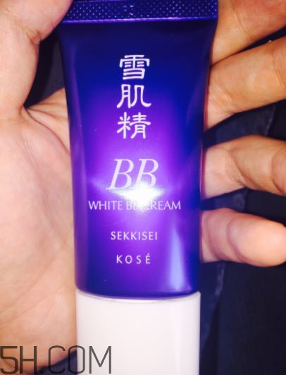 雪肌精美白BB霜含酒精嗎？敏感皮能用嗎？