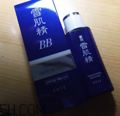 雪肌精美白BB霜含酒精嗎？敏感皮能用嗎？