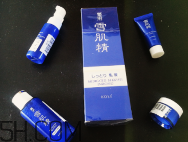 雪肌精盈潤乳液適合油皮嗎？適合夏季嗎？
