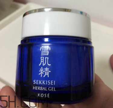雪肌精菁華凝霜油不油？適合油皮嗎？