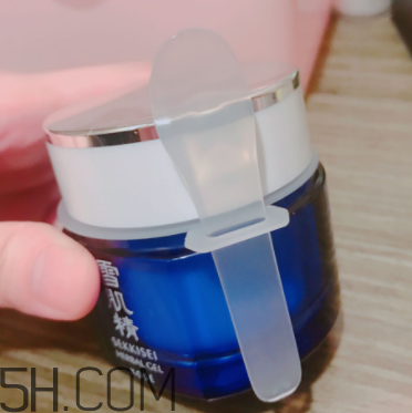 雪肌精菁華凝霜什么成分？有什么功效？