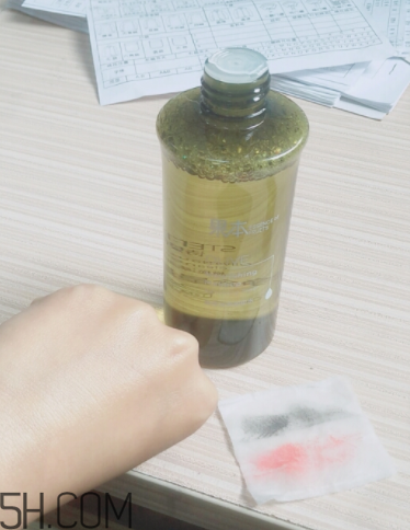 詩婷露雅橄欖卸妝水能卸眼妝嗎？有刺激嗎？