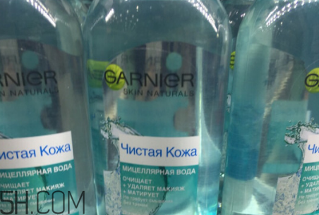 卡尼爾卸妝水粉水還是藍水好？自然堂素顏霜需要卸妝嗎？
