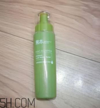 詩婷露雅堅果爽膚水什么功效？有幾種類型？