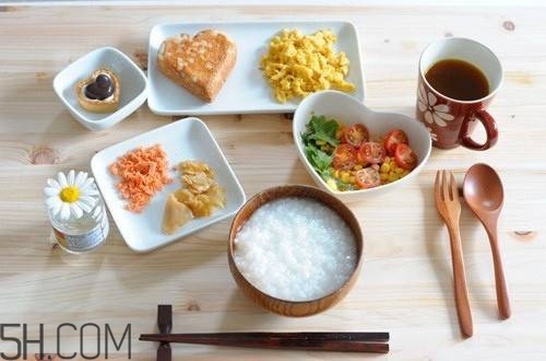 初潮早絕經(jīng)就早嗎？影響月經(jīng)初潮的因素有哪些？