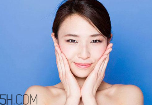 30歲用的護(hù)膚品怎樣選擇？30歲的女人用什么牌子護(hù)膚品好？