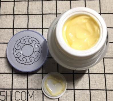 片仔癀珍珠膏能美白淡斑嗎？使用心得