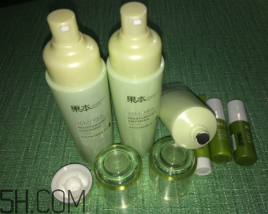詩(shī)婷露雅荷荷巴系列有刺激嗎？適合敏感肌嗎？