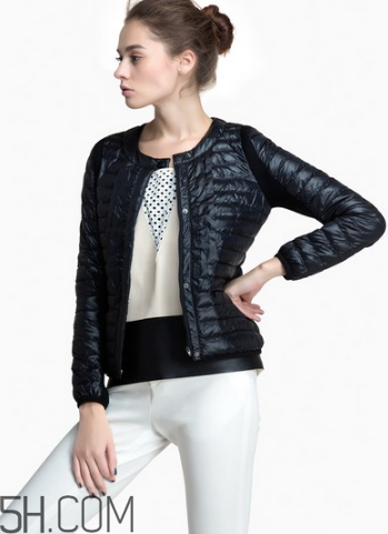 輕薄羽絨服保暖嗎？羽絨服的充絨量標準多少？