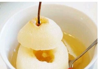 冰糖雪梨梨子要不要削皮？冰糖雪梨梨心要去掉嗎？