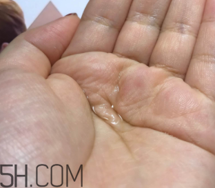 羽西蟲草新肌水有什么功效？適合什么膚質(zhì)？