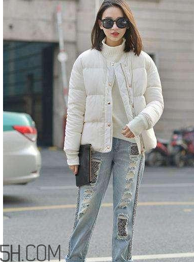 羽絨服搭配什么褲子好看？羽絨服搭配推薦
