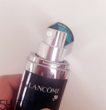 蘭蔻美膚修護(hù)精華乳有刺激嗎？適合敏感肌嗎？