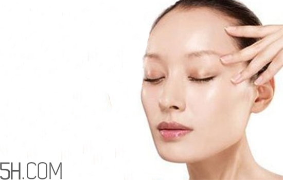 眼霜分幾種？眼霜和眼部精華一樣嗎？
