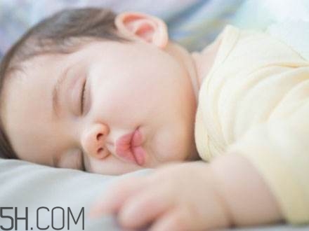 嬰幼兒腹脹要怎樣按摩？寶寶吃奶睡著了怎么辦？