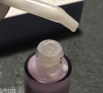 自然堂凝時(shí)鮮顏系列適合什么膚質(zhì)？