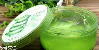 臉上過(guò)敏能用蘆薈膠嗎？蘆薈膠還可以去紅血絲