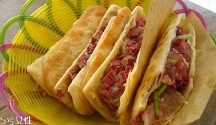 驢肉火燒能放多長時(shí)間？存放時(shí)間不宜過長