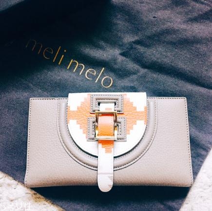 meli melo包包怎么樣？這個英國奢侈品牌不一般