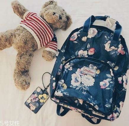 cath kidston是什么牌子？少女最愛的小碎花風代表