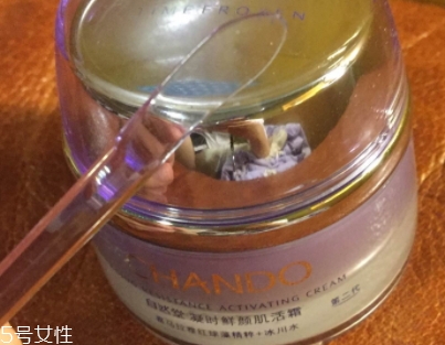 自然堂面霜效果怎么樣？秋冬補(bǔ)水從一款面霜開始
