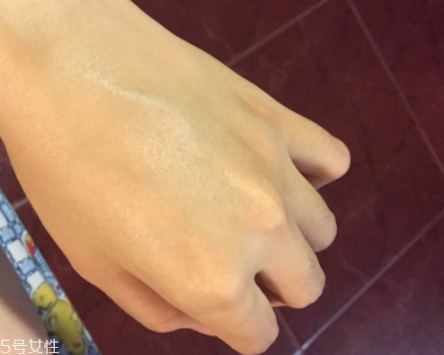 自然堂面霜效果怎么樣？秋冬補(bǔ)水從一款面霜開始