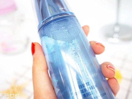 自然堂爽膚水怎么樣？看看是不是含酒精