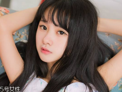 縮小毛孔用什么護膚品？面部的保養(yǎng)很重要