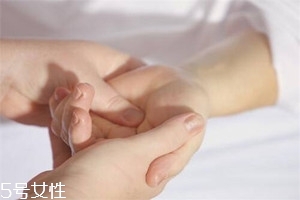 哪些按摩方法能強(qiáng)身健體？常按這部位疏通血液