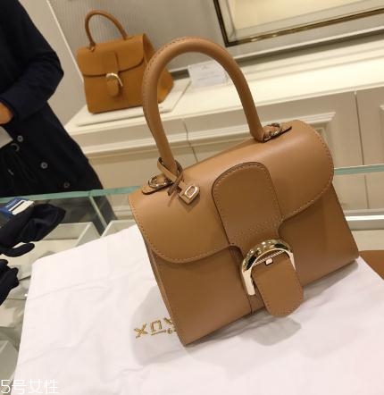 delvaux是哪個(gè)國家的？皇家專寵奢侈品牌