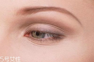 上班族女性如何去除眼角細(xì)紋？教你幾個小妙招
