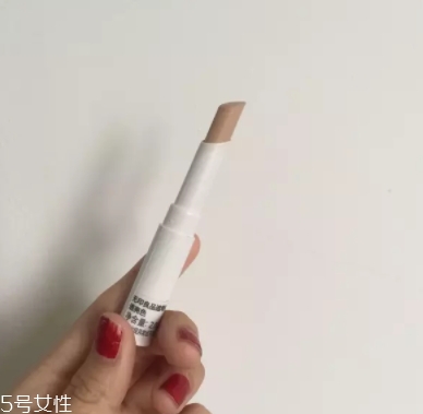 遮瑕棒什么時候用？用來修飾底妝妝容