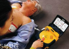 人心臟驟停后還能活嗎？救治及時生還希望大