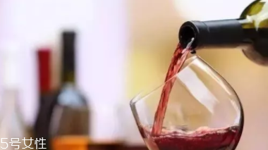 痛風(fēng)得病為什么低齡化？過量飲用含糖飲料
