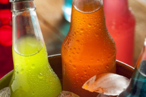 痛風(fēng)得病為什么低齡化？過(guò)量飲用含糖飲料