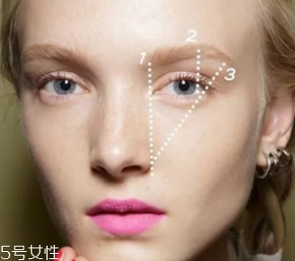 眉型為什么很奇怪？眉頭沒(méi)畫(huà)好