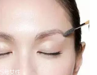 眉型為什么很奇怪？眉頭沒(méi)畫(huà)好