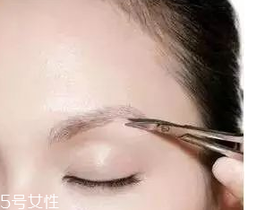 眉型為什么很奇怪？眉頭沒(méi)畫(huà)好